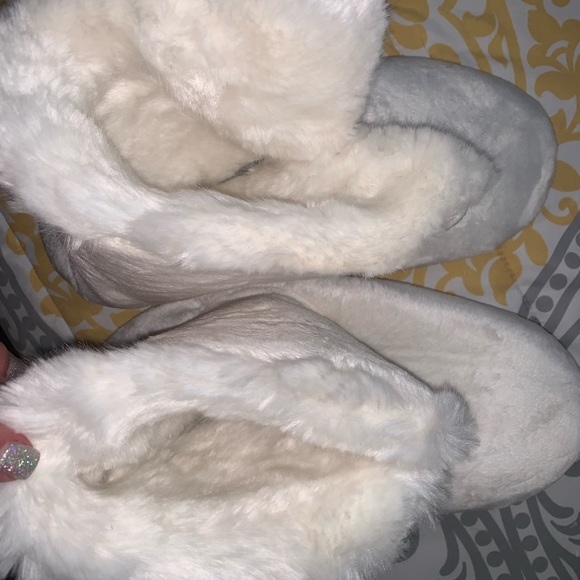 Slippers! - Picture 1 of 2